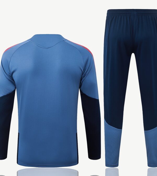Ensemble Training BAYERN MUNICH Bleu Moyen 2026/27