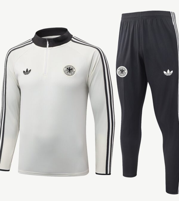 Ensemble Training ALLEMAGNE Beige 2026/27
