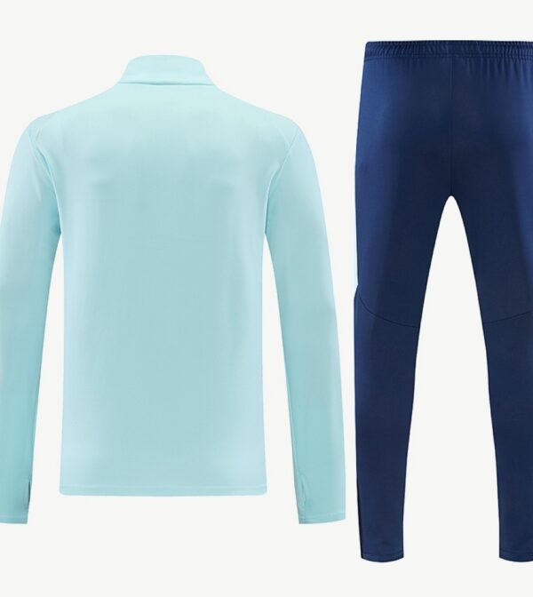Ensemble Training MANCHESTER CITY Bleu Clair 2026/27
